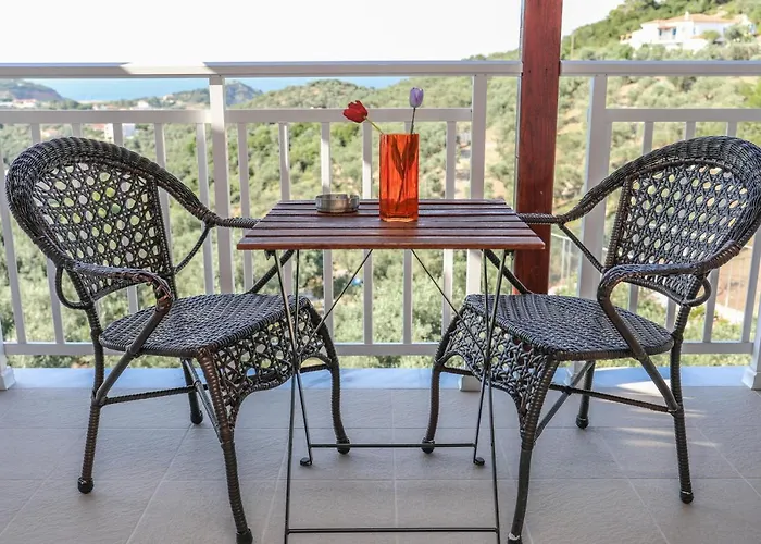 Takis Aparthotel Ksanemos