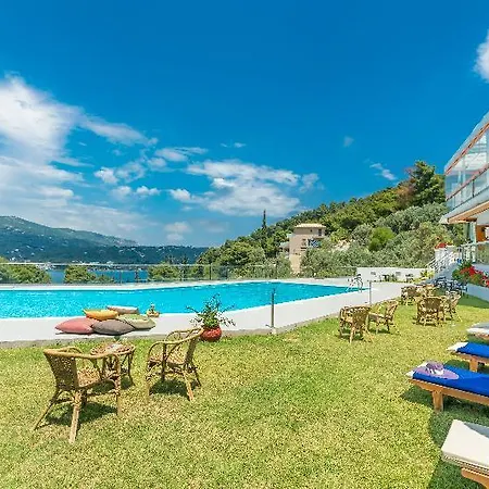 Takis Lägenhetshotell 4*