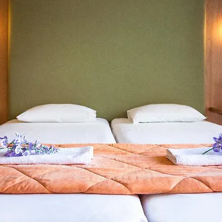 Hotel de apartamente Takis