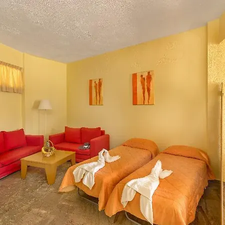 Hotel de apartamente Takis