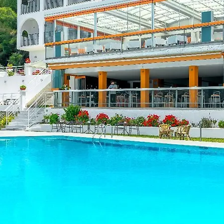 Hotel de apartamente Takis